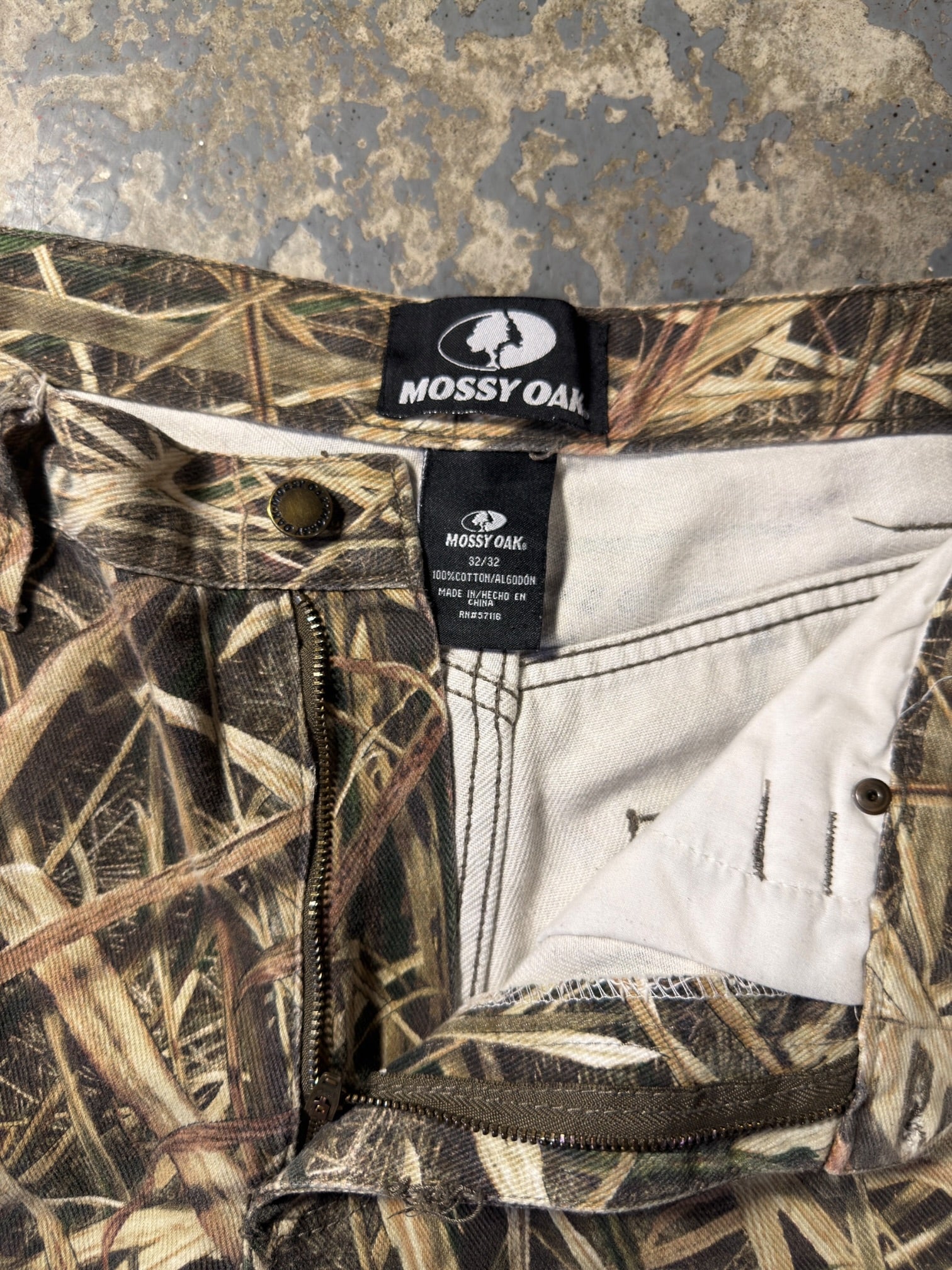 camouflage Pants Mossy Oak Blades Camo Pants product photo