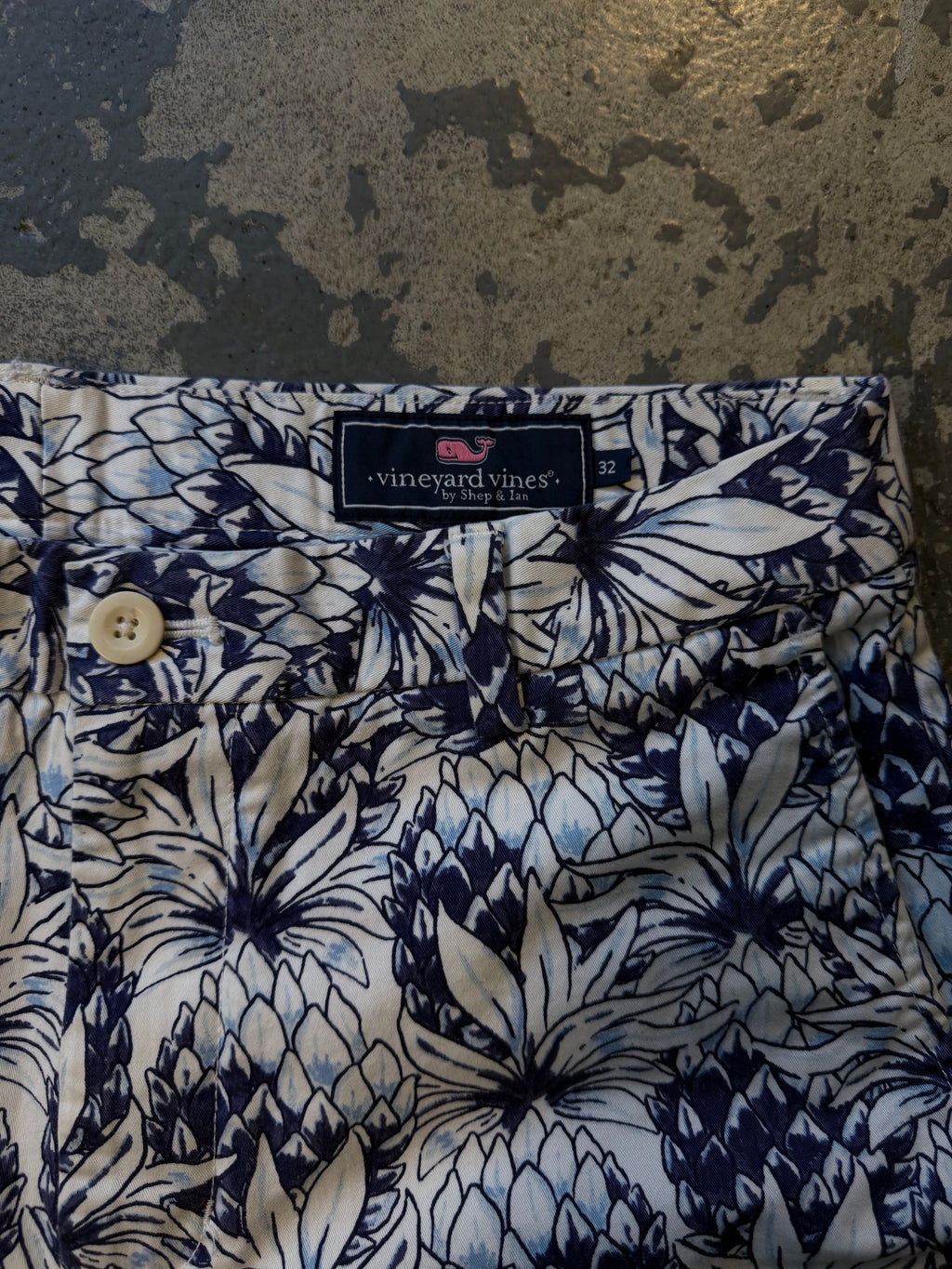 Vineyard Vines Tropical Breaker shorts