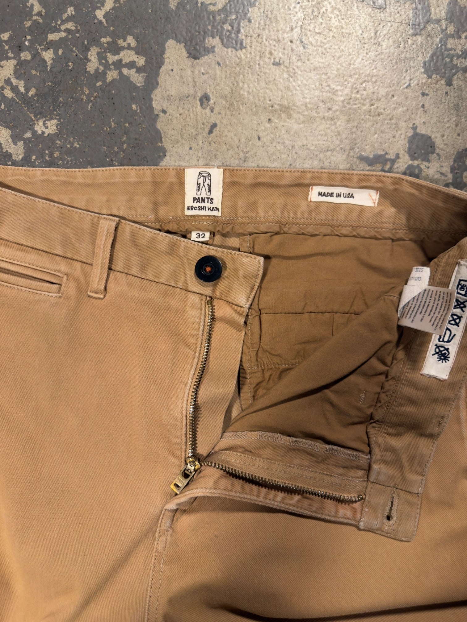 Kato Axe Chinos
