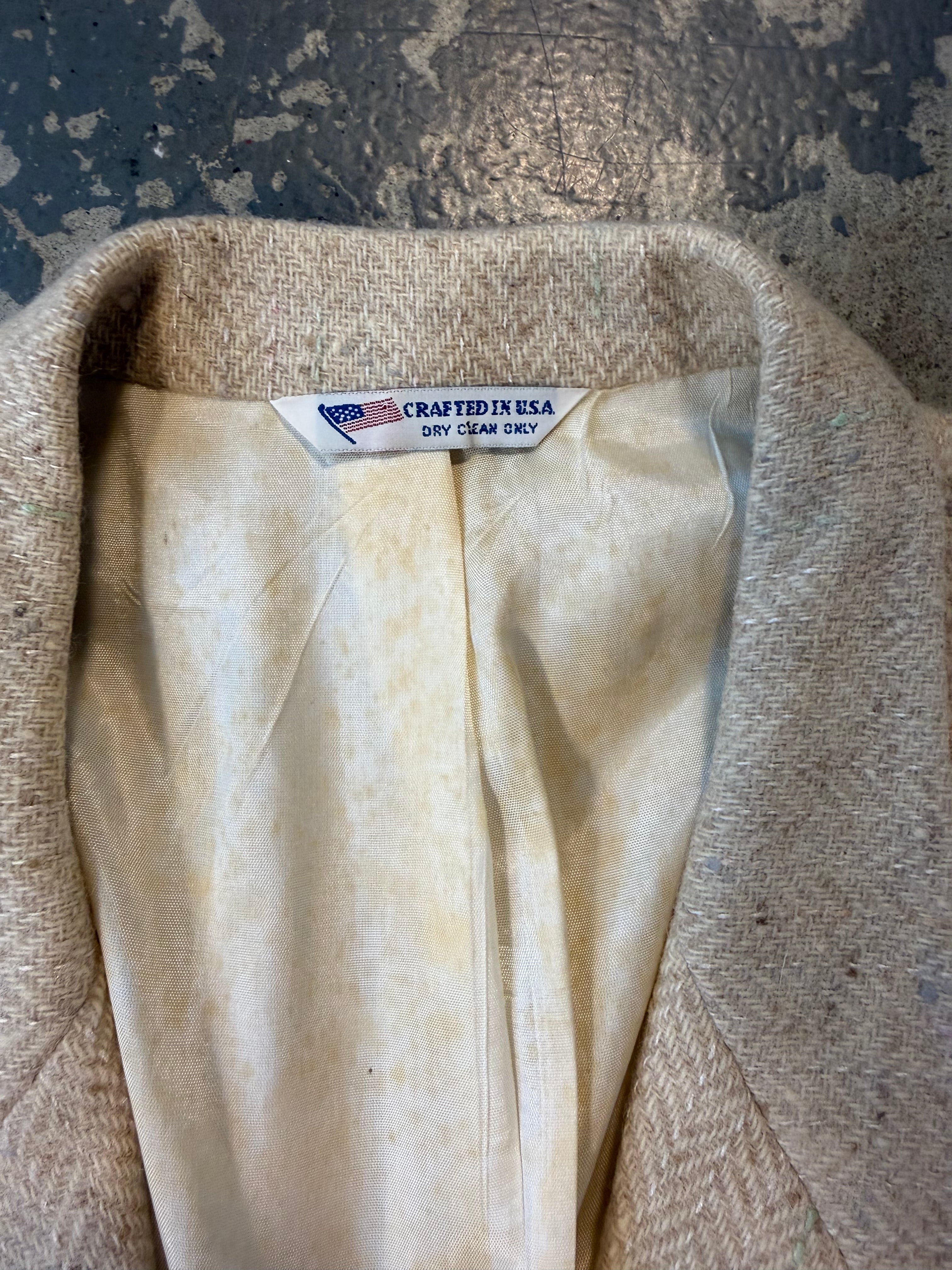 Vittori Vasari wool rainbow product photo