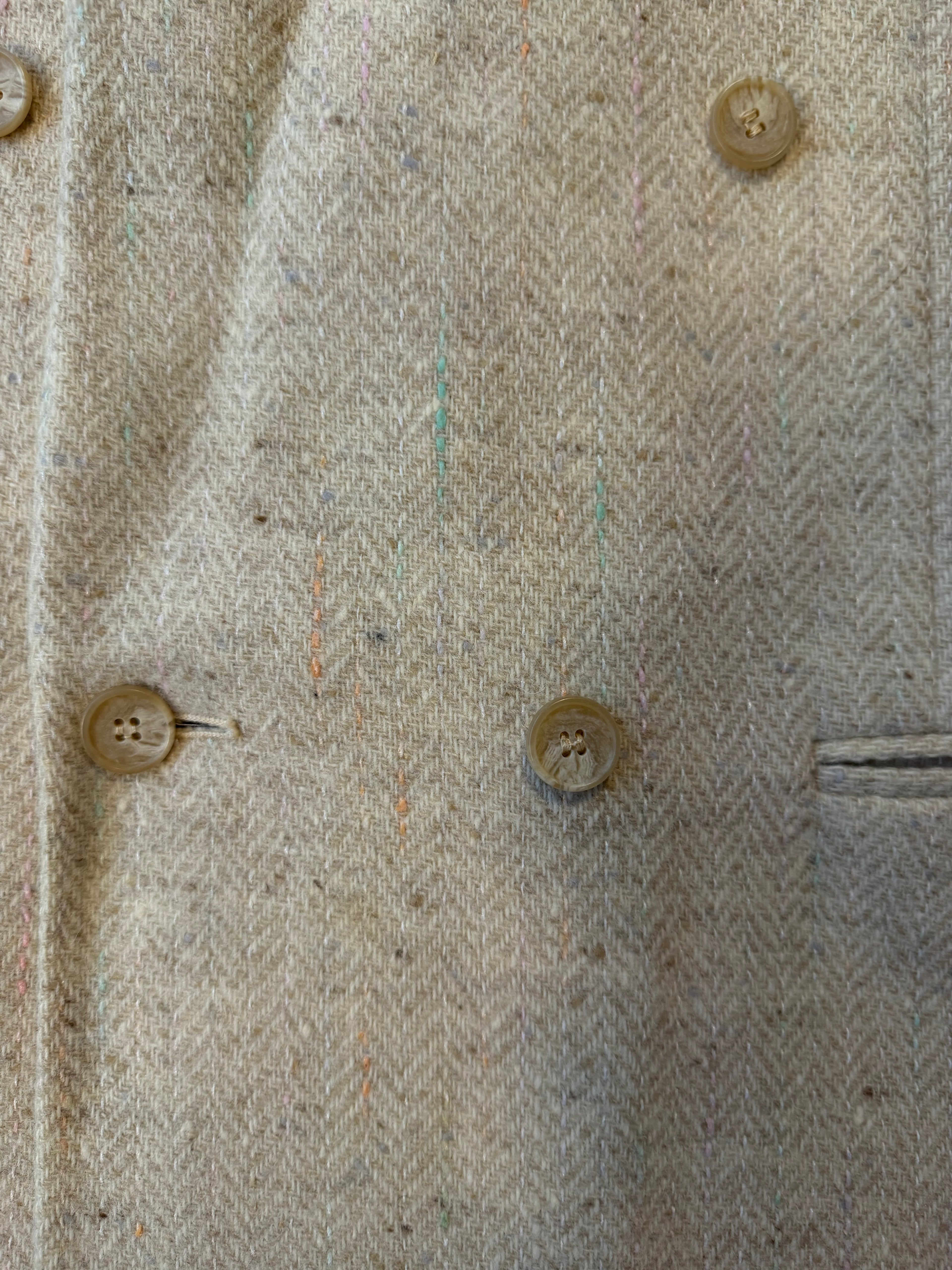 Vittori Vasari wool rainbow product photo