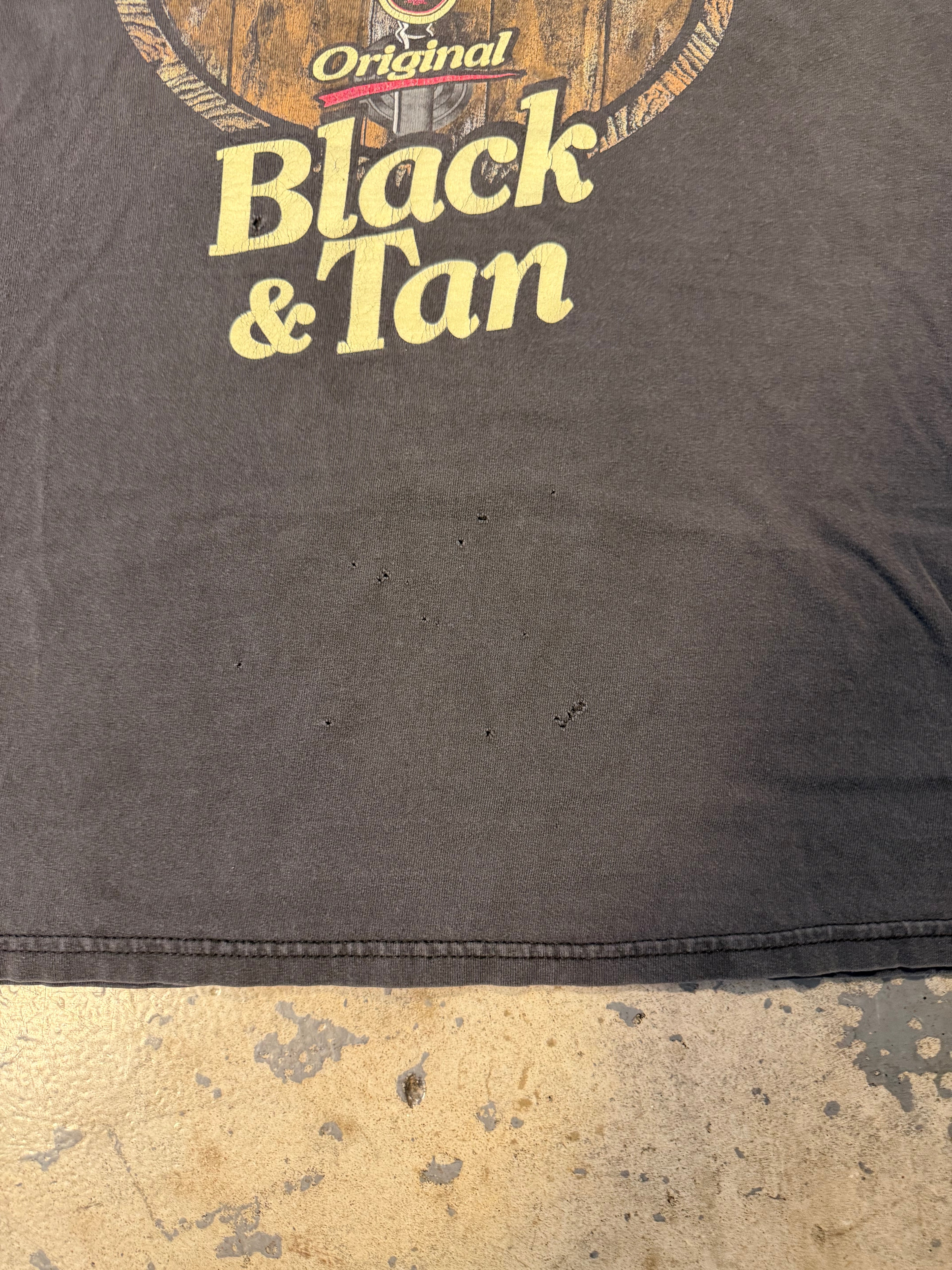 Black & Tan Gildan product photo