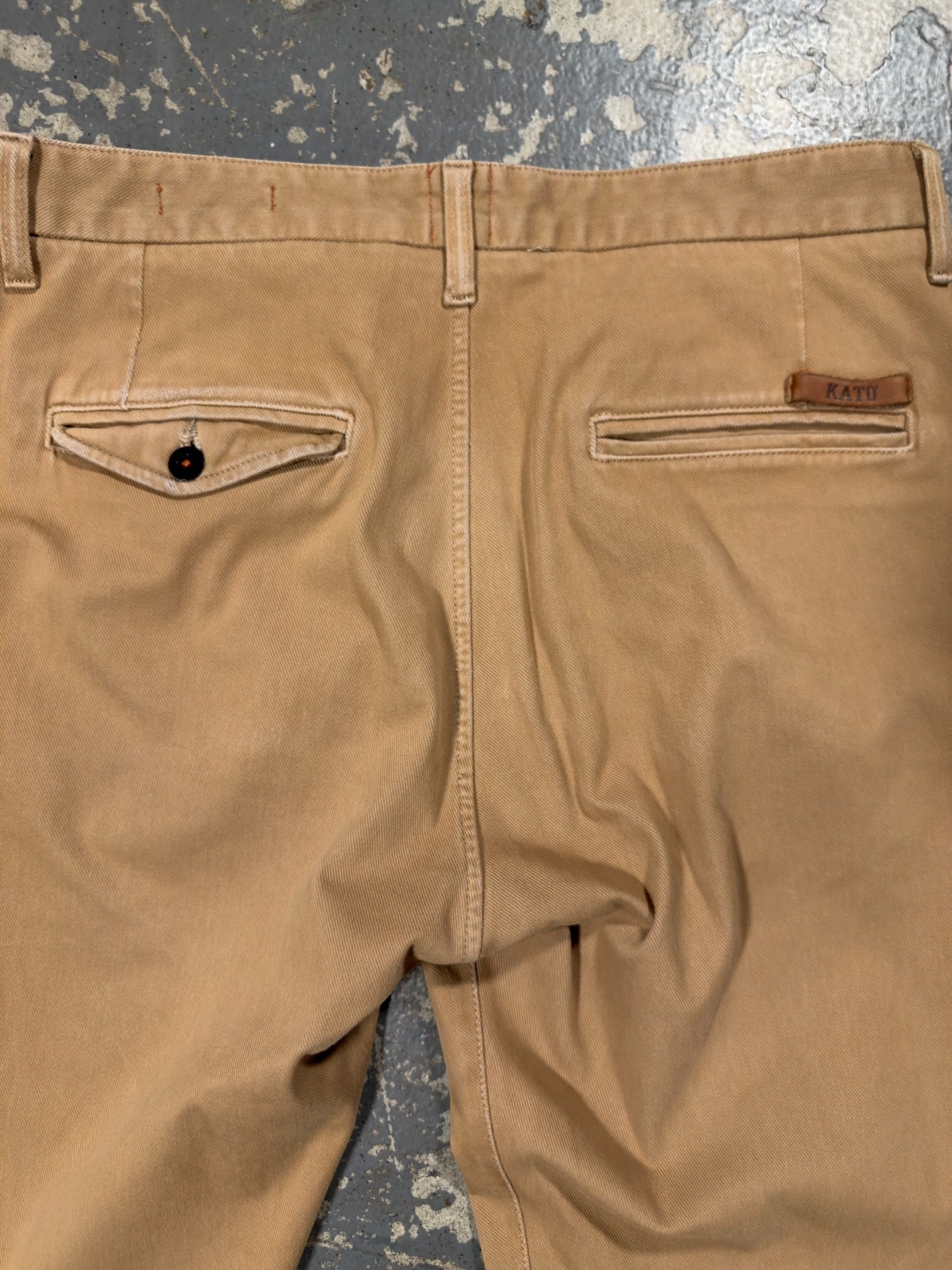 Kato Axe Chinos