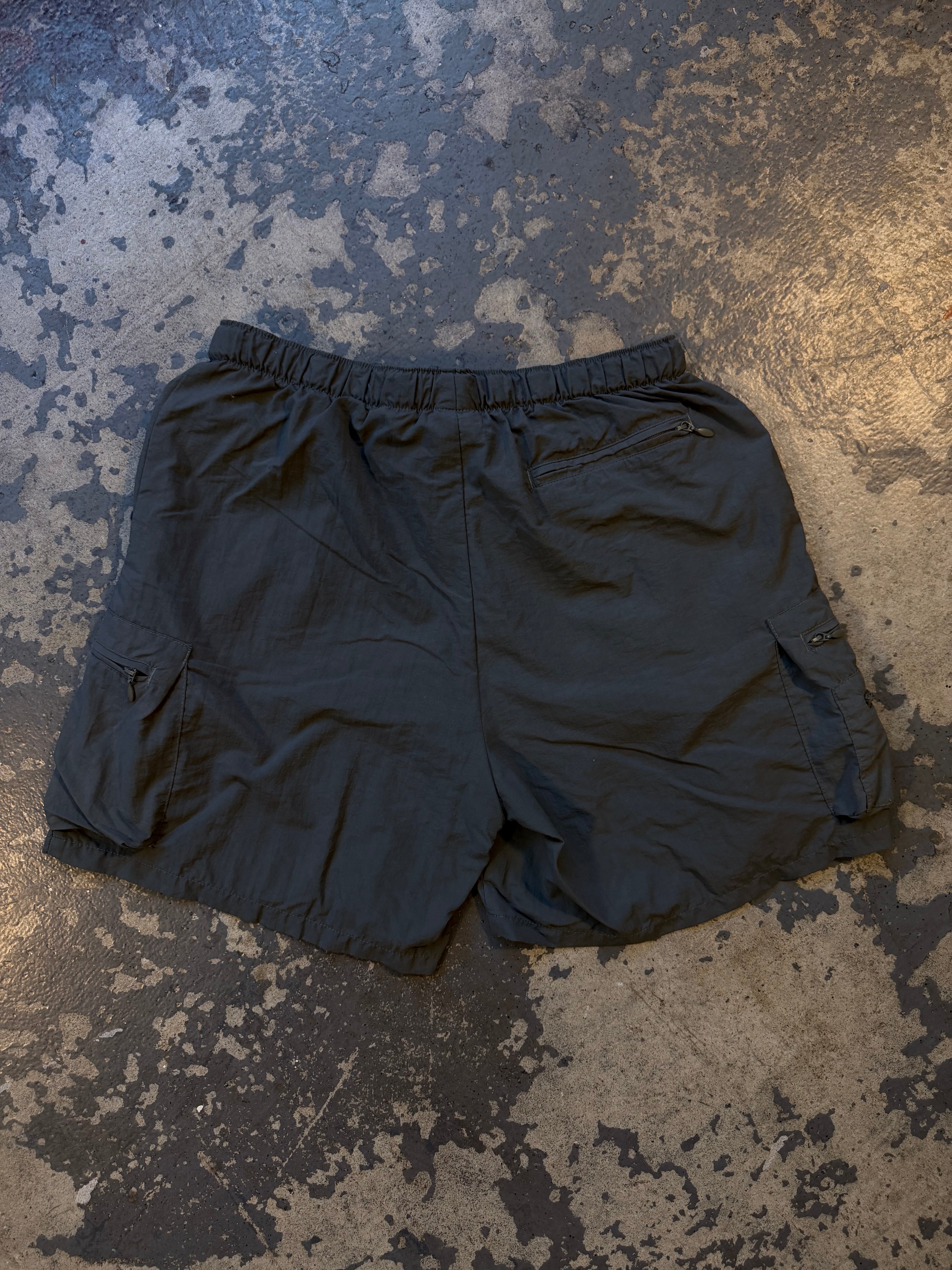 Columbia Military Geeen Shorts